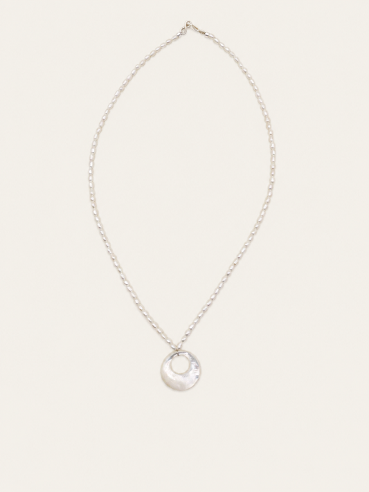 Halo Pearl necklace